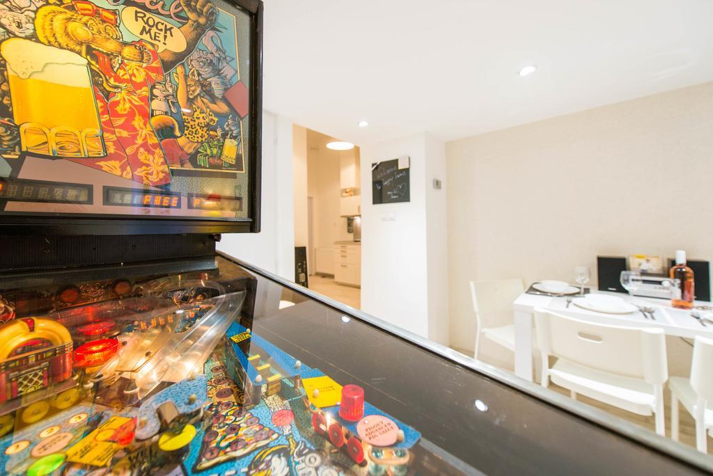 Happy Home Joy - Apartment With Free Pinball Machine Budapesta Exterior foto